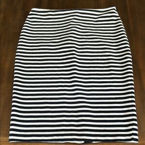 Black and White Striped stretchy pencil Women's Skirt size 8